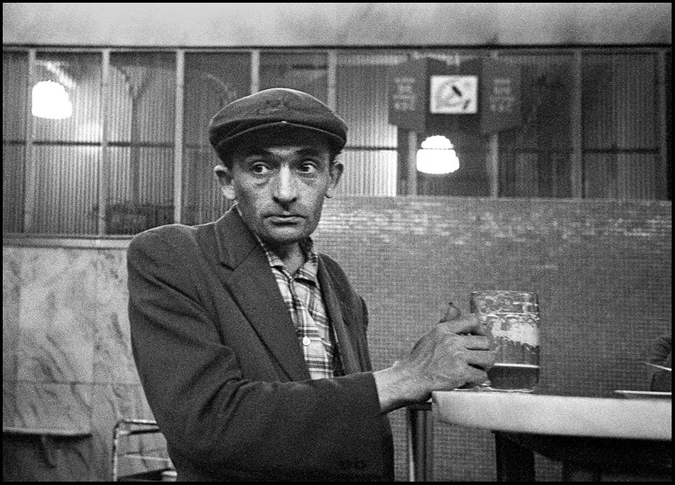 1972 Koruna pan s pivem